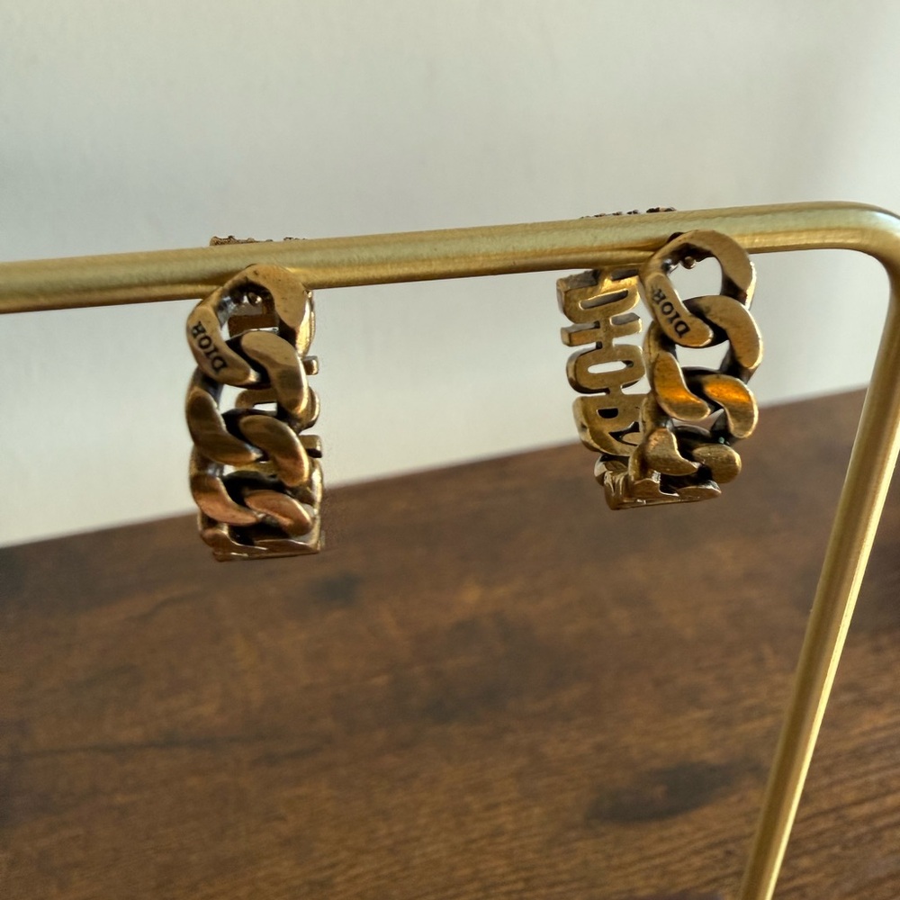 ✨SOLD✨Crystal J'Adior Huggie Earrings - Picture 7 of 7